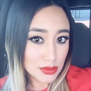 Meet your Posher, Maira